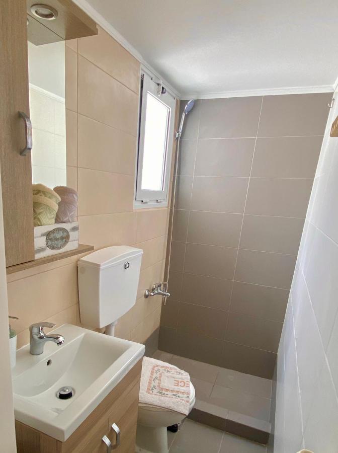 Apartment With Beautiful View Of Lycabettus Athènes Extérieur photo